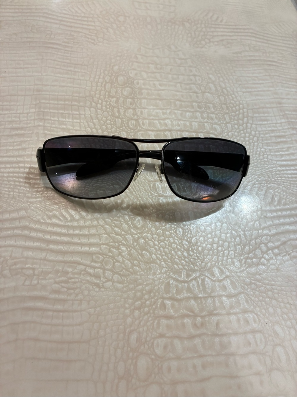 Prada Black Sunglasses with Red Stripe made in Italy - Picture 2 of 11
